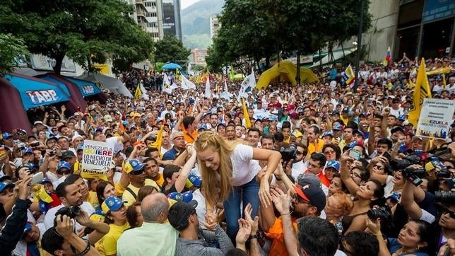 Un multitudinario clamor contra el chavismo toma las calles de Caracas