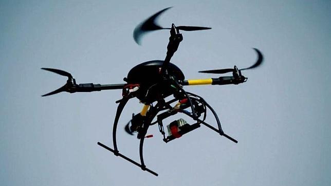 Graduarse como piloto de drones ya es posible en la Universidad de Elche