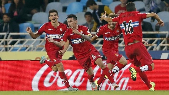 Hernán Pérez otorga un triunfo agónico al Español en Anoeta