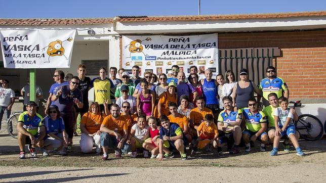 Éxito de la «quedada» solidaria con Sonia Labrado en Malpica de Tajo