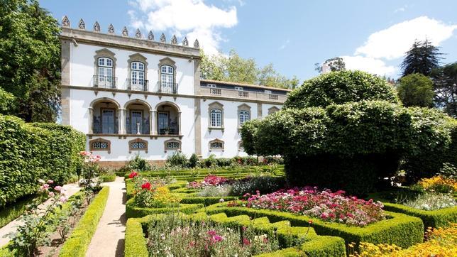 Paradores crea su primera franquicia internacional en Portugal