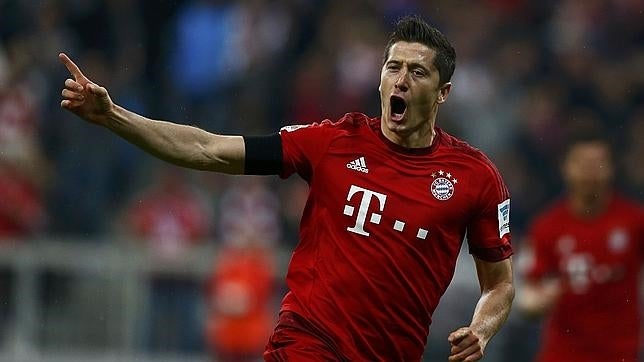 ¡Cinco goles de Lewandowski en solo nueve minutos!