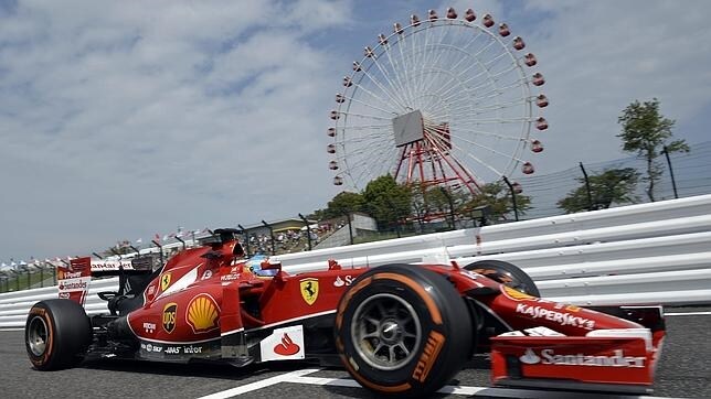 Fernando Alonso, con el Ferrari, durante el GP de Japón de 2014