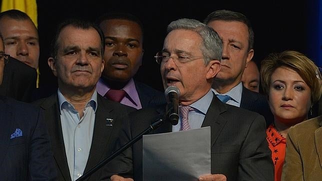 Uribe denuncia que el acuerdo de Colombia con las FARC supone su «impunidad»