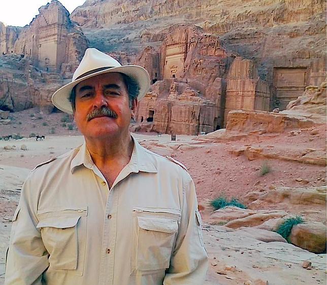 Fermín Bocos, en un viaje a Petra (Jordania)