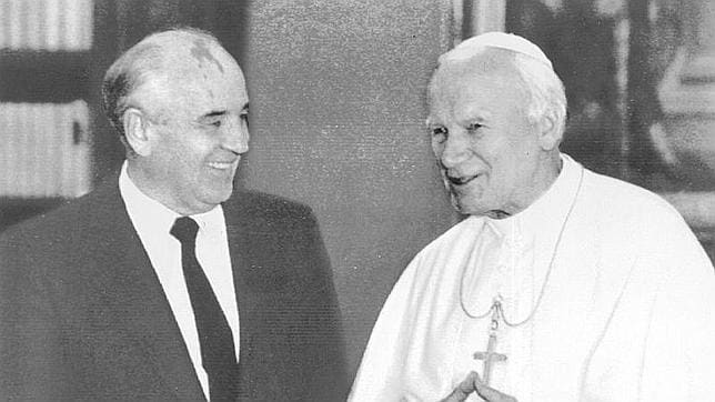 Encuentro entre Mijail Sergeyevich Gorbachov y Juan Pablo II en diciembre de 1991