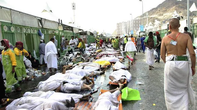 Vista de algunos de los 717 peregrinos que han muerto debido a una estampida en las afueras de la ciudad saudí de La Meca