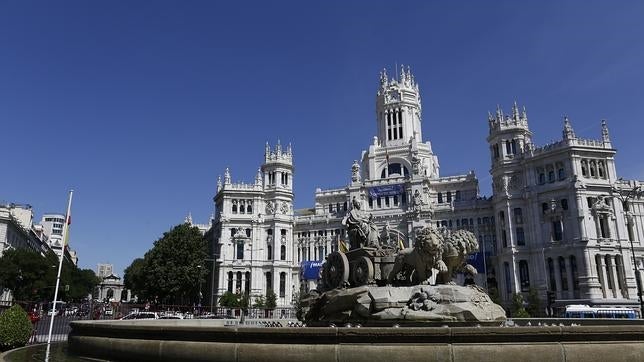 Cibeles y Alcalá se iluminarán de verde a beneficio de la artritis