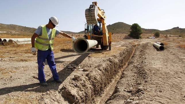 El Gobierno fija en 27 hectómetros anuales el trasvase Júcar-Vinalopó