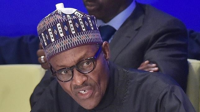 El presidente de Nigeria ocupará también la cartera ligada a los recursos del petróleo