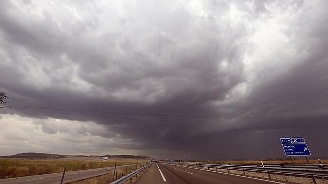 Imagen de archivo de una tormenta en Segovia este verano