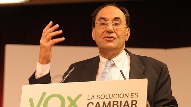 Vidal-Quadras dice que «errores de Aznar» causaron los actuales problemas del PP