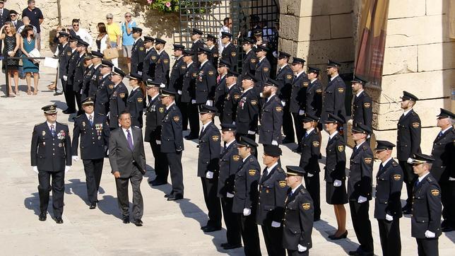 La Policía celebra su día con un acto en el castillo de Santa Bárbara de Alicante