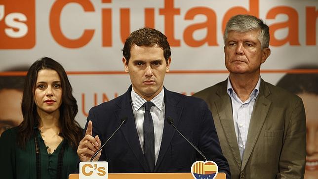 El PP cree que Ciudadanos «será la muleta de Pedro Sánchez si le falla Podemos»