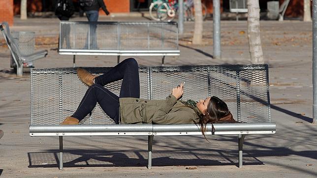 Uno de cada tres jóvenes valencianos está en riesgo de pobreza