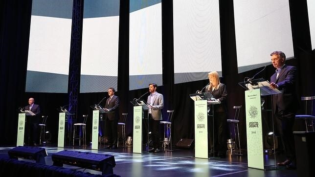 Los candidatos participantes, en un momento del debate televisado