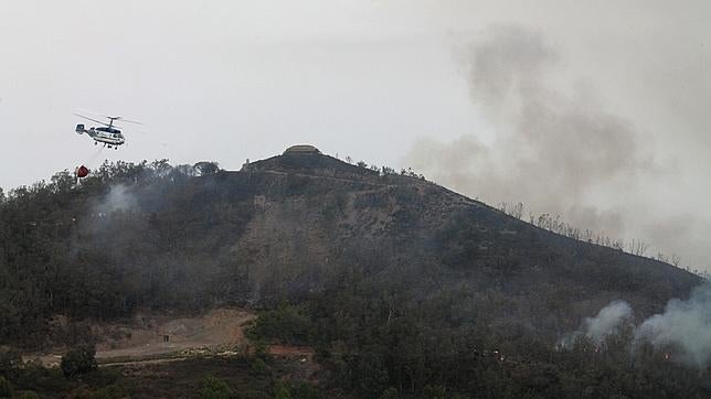 Unas prácticas de tiro militares provocan un incendio en Ceuta