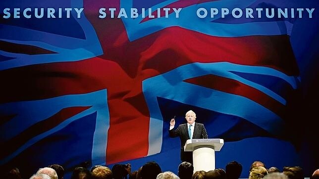 El alcalde de Londres, Boris Johnson, fue el inesperado paladín contra ciertos recortes del Gobierno