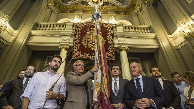 La protección de la procesión del 9 d'Octubre deja fuera el Te Deum