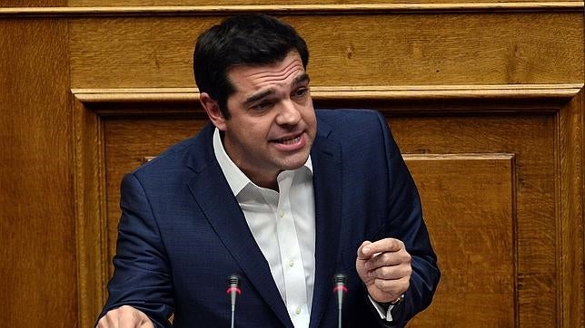 Tsipras confía en que Grecia saldrá a los mercados en 2017