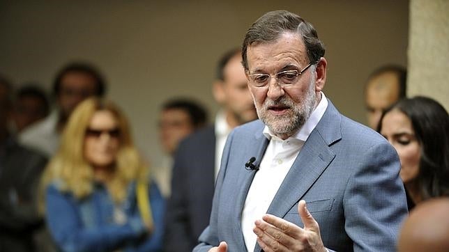 Rajoy dice que la rebaja del «rating» de Cataluña demuestra la importancia de la estabilidad