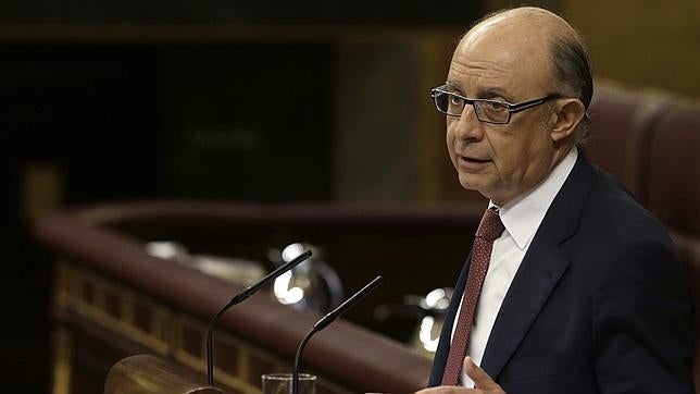 Montoro dice que la bajada de impuestos hará posible cumplir el objetivo de déficit