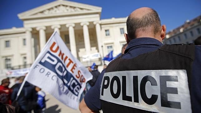 La Policía francesa se manifiesta contra la debilidad de la Justicia