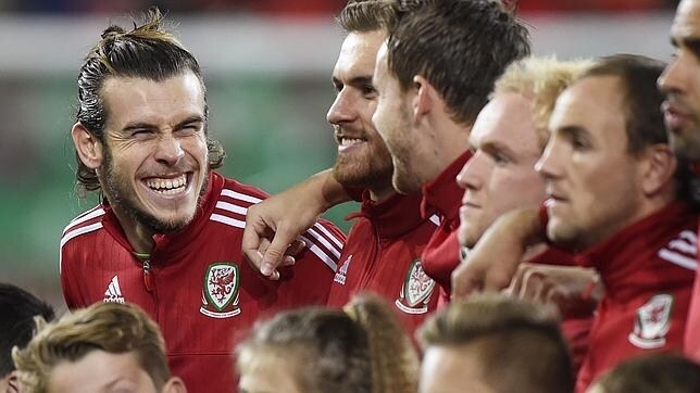 Bale: «No muchos compañeros tienen mi número de teléfono»
