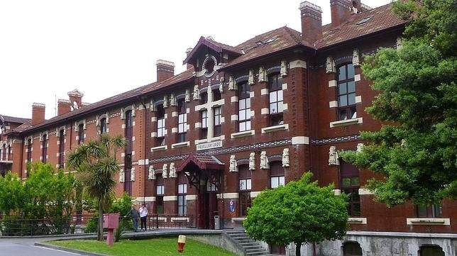 Vista exterior del hospital de Basurto