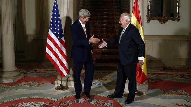 John Kerry aterriza en Madrid y comienza su visita oficial de dos días