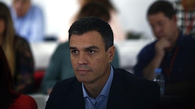 El PSOE se resigna al fichaje de Lozano pero ajustará cuentas con Sánchez el 20-D