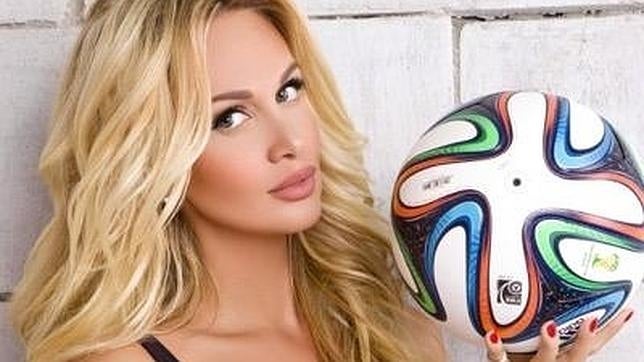 Victoria Lopyreva, la atractiva embajadora del Mundial de Rusia