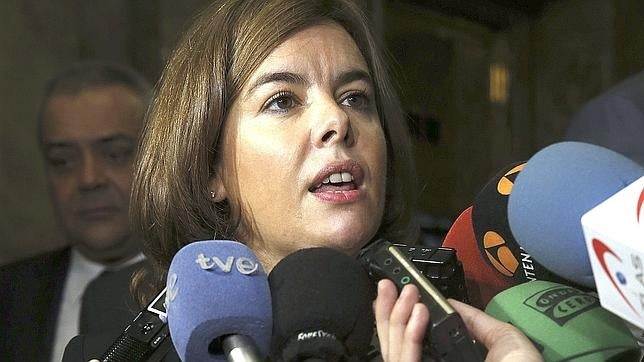 Sáenz de Santamaría: «Forcadell no representa a la mayoría de los catalanes»