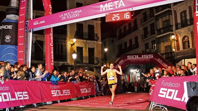 David Magán y María Varo, vencedores de la Carrera Nocturna