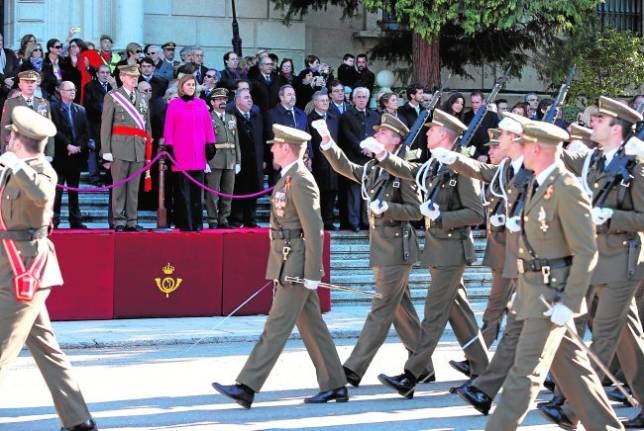 La Infantería rindió honores a su Virgen