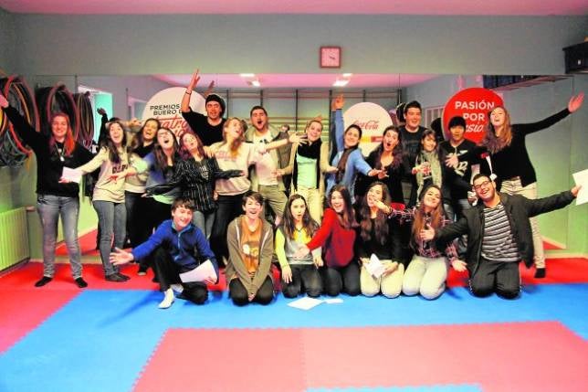 Jóvenes actores «improvisan» en los «Minicampus» de teatro