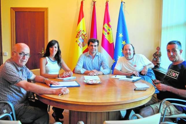 El Ayuntamiento evita 387 desahucios en año y medio