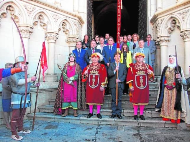 El Pendón de Alfonso VIII vuelve a ser custodiado en la catedral