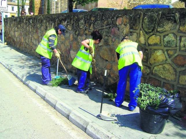 Aluvión de solicitudes en una semana para un contrato social