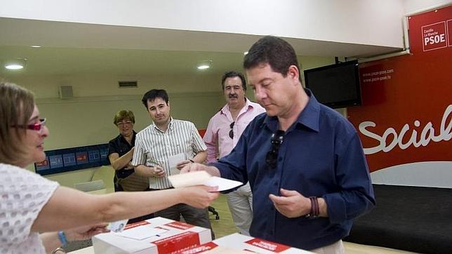 García-Page, «muy contento» por la victoria de Pedro Sánchez