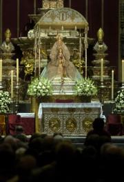 Salida extraordinaria de la Virgen de los Reyes en el centenario de su coronación
