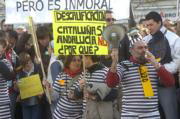 La Policía tuvo que cargar contra los jornaleros del SOC que protestaban