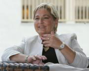 Pilar Triguero: «El acoso escolar es una cosa y que te diga tu compañero «gafitas cuatro ojos», otra»