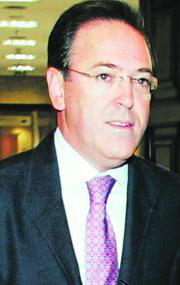 El PP propone a Manuel Atienza como vicepresidente de Unicaja