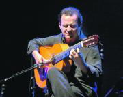 Gerardo Núñez ha dado este año casi un centenar de conciertos por todo el mundo. ABC