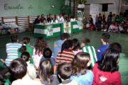 Escuela de béticos, en Macarena Norte