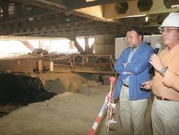 Monteseirín destaca la importancia arqueológica del «Antiquarium» de la Encarnación