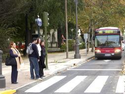 Los sevillanos pagan el autobús más caro de Andalucía