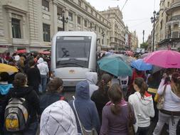 Los estudiantes sevillanos salen a la calle para protestar contra el Proceso de Bolonia