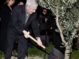 Vargas Llosa: «La crisis estimula la literatura»